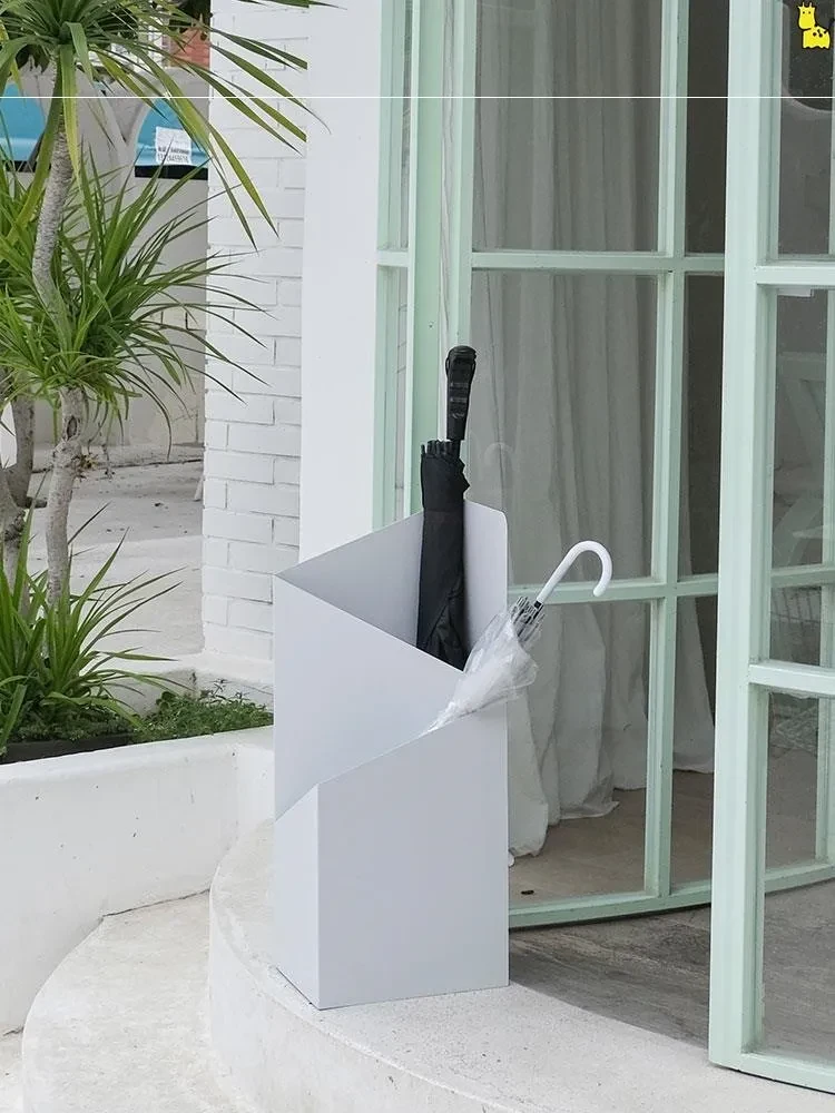Entrance Storage