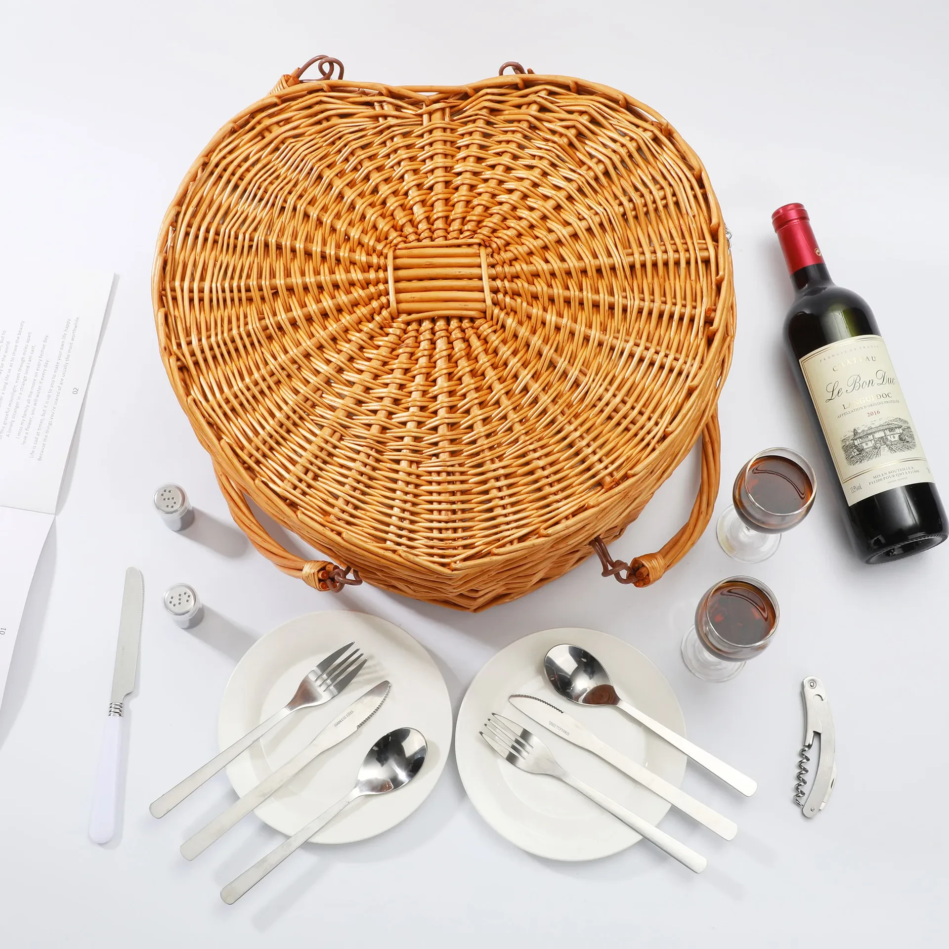 Cutlery Outdoor Rattan Heart Picnic Basket