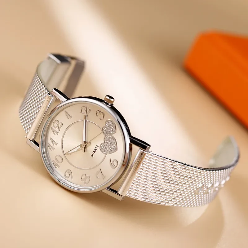 Heart-shaped gold alloy mesh belt watch ladies