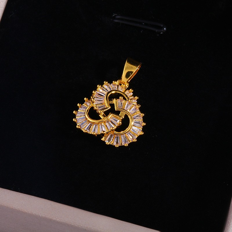 Snake Bones Chain Ginkgo Leaf Pendant Temperament Entry Lux Necklace