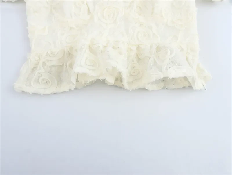Pure White Embroidered Flowers Puff Sleeve Top