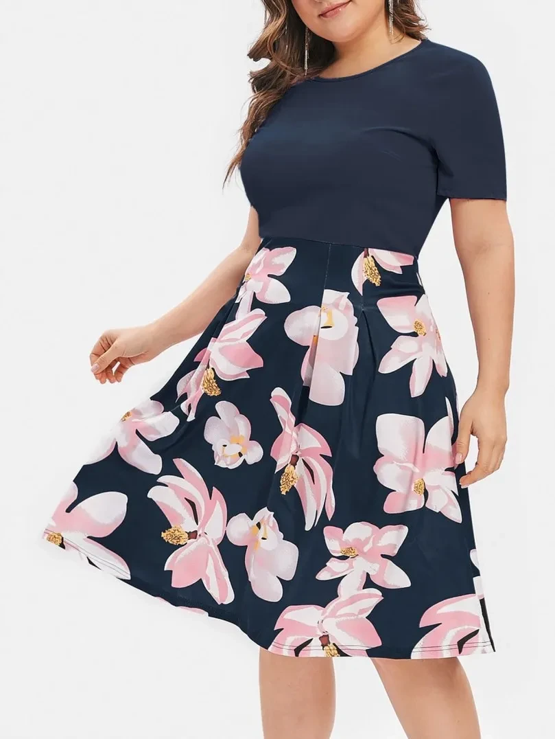 Short sleeve large dress with stitching flowers