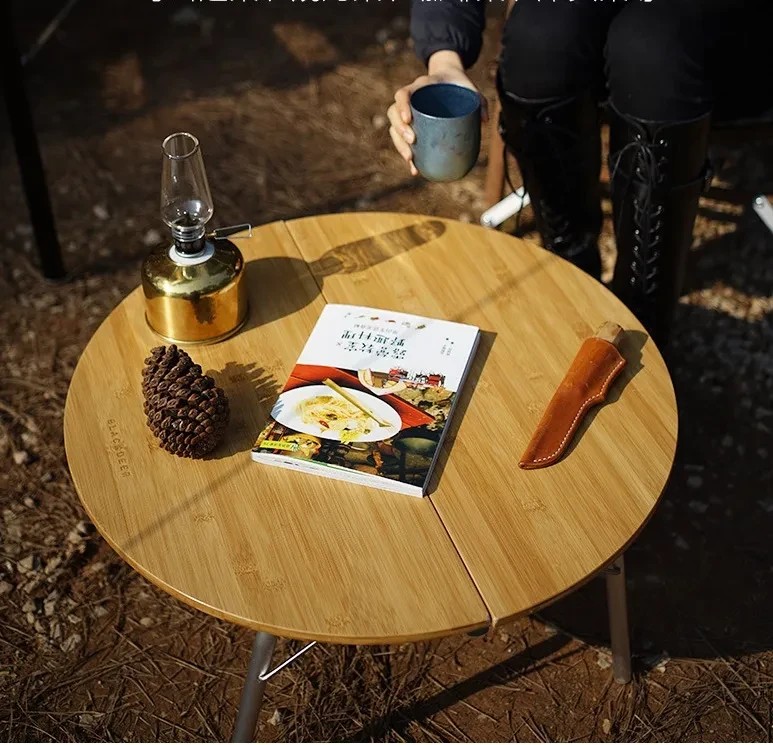 Outdoor Round Picnic Tables