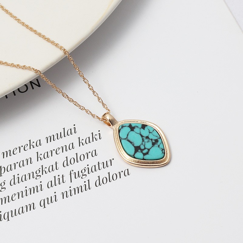 Abalone Shell Turquoise Inlaid Exquisite Short Chic Necklace