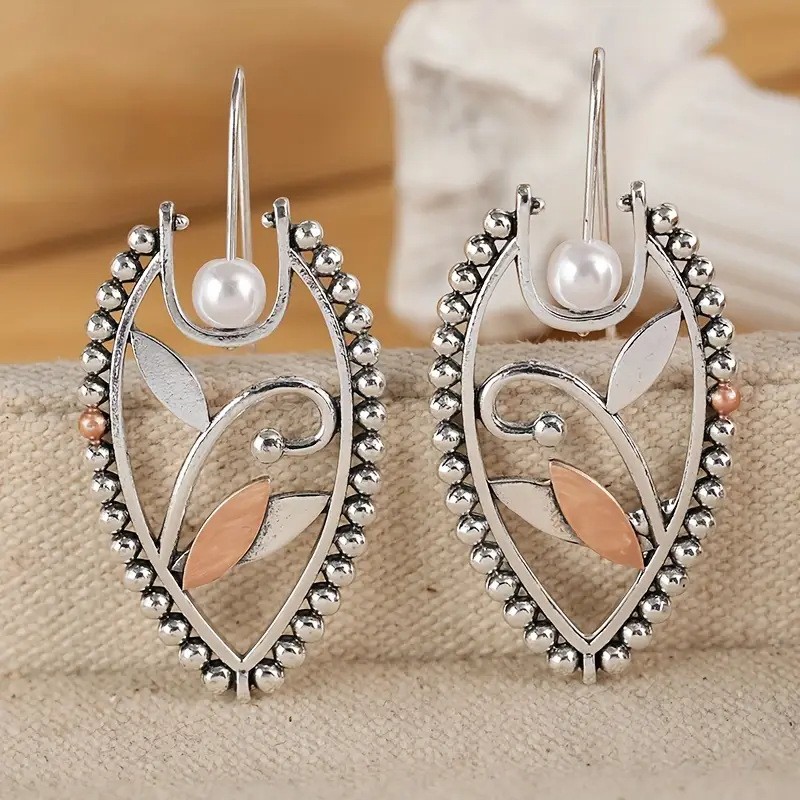 Vintage Pearl Flower And Leaf Carved Metal Lady Creative Earrings