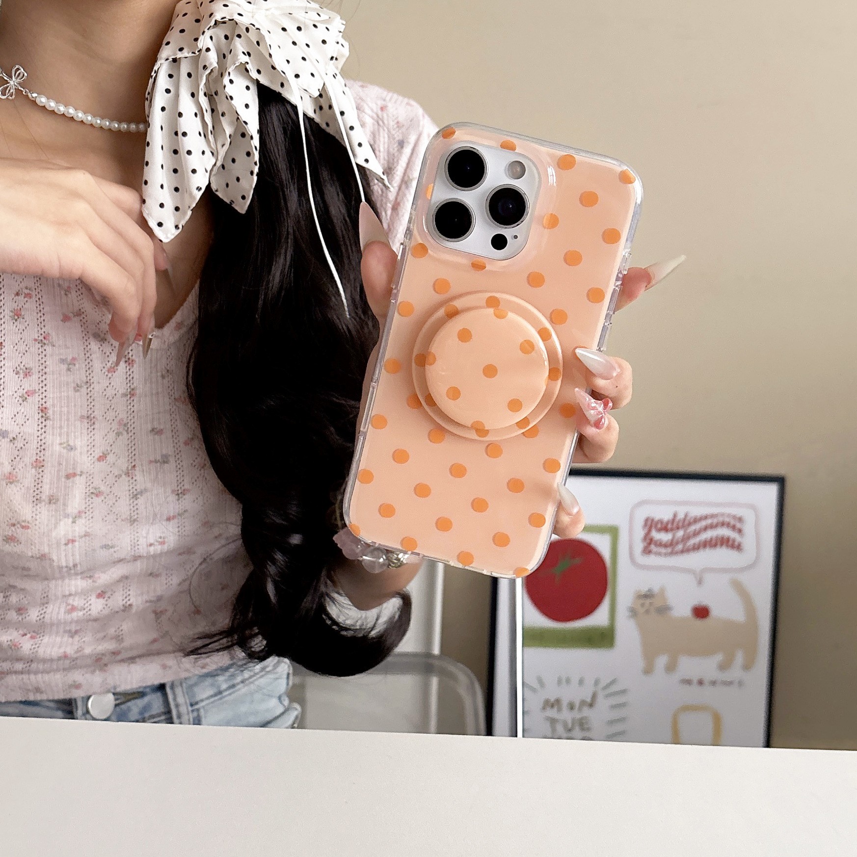 Polka Dot Phone Case Magnetic Bracket