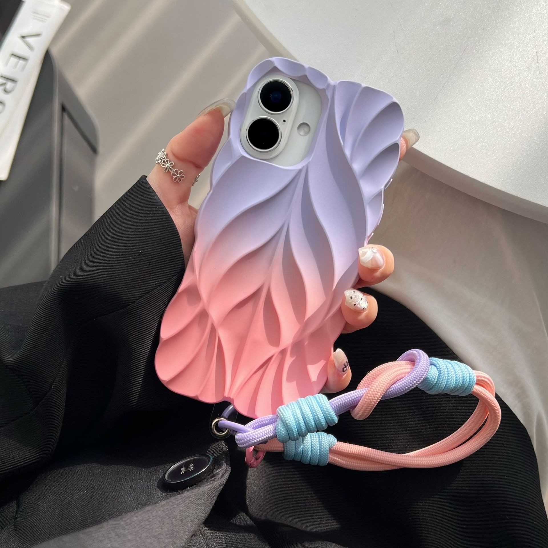 Personalized Ins Style Leaf Pattern Gradient Phone Case