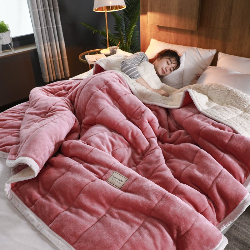 Blankets And Throws