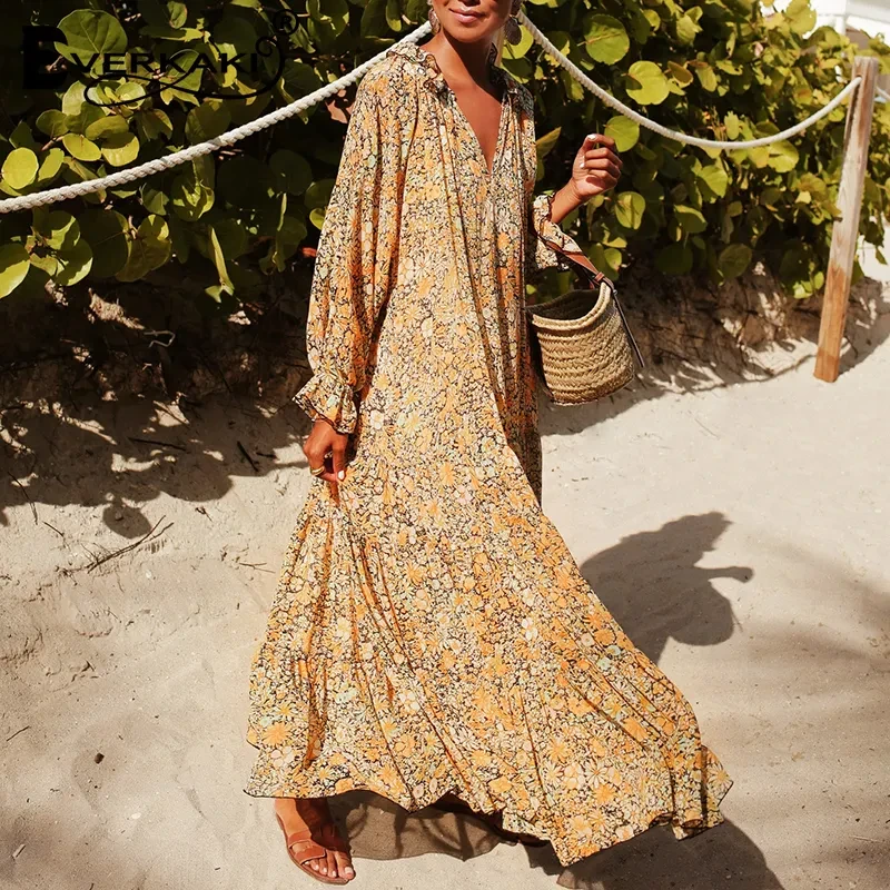 V-neck print dress
