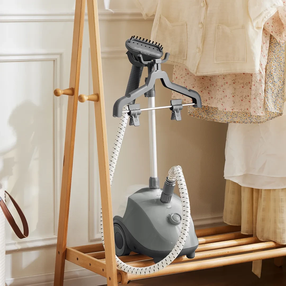 Standing Garment Steamer, 1500W Powerful Steamer For Clothes With Roll Wheels, 1.7L Water Tank For 55 Min Continuous Steaming