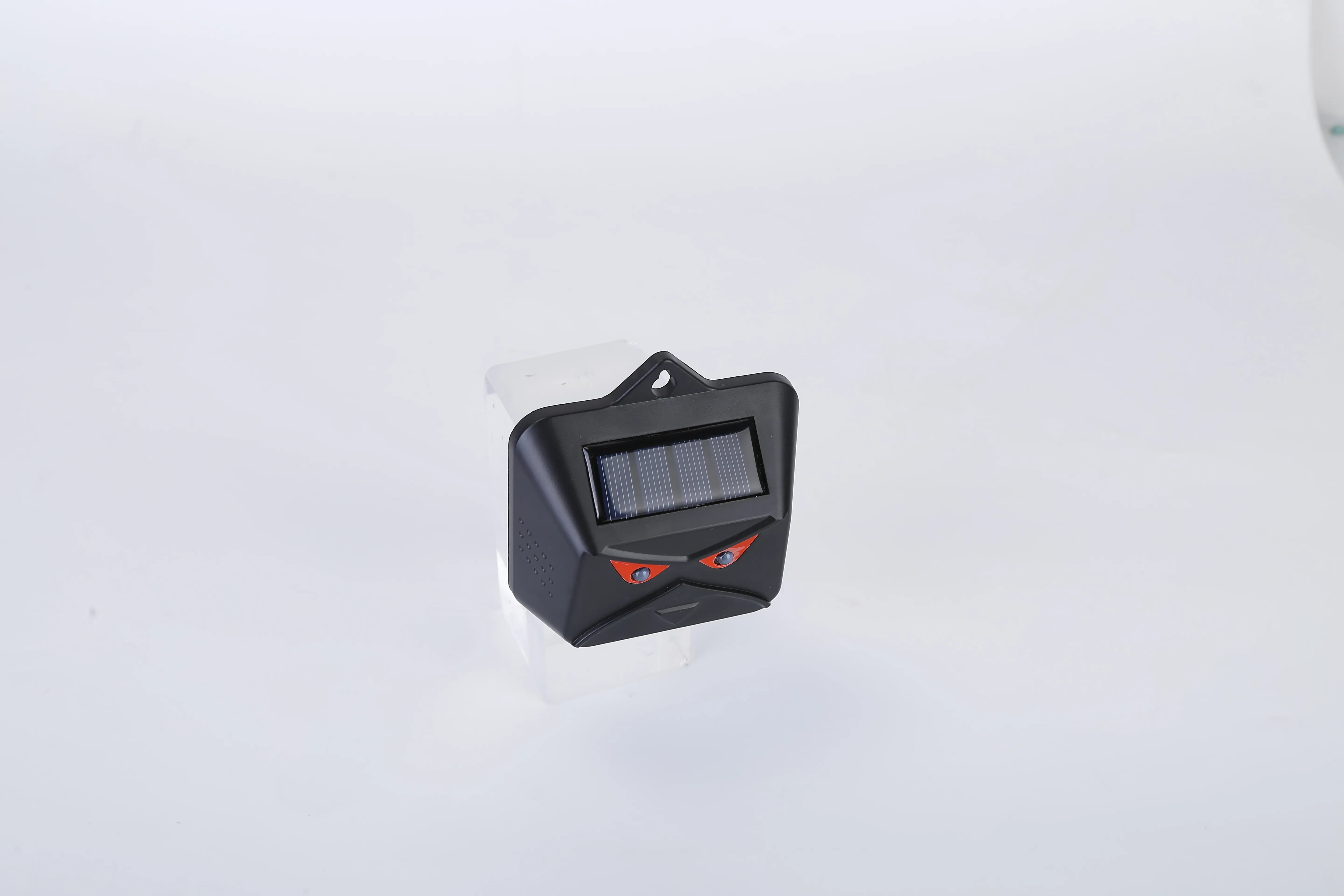 4Pcs Solar Animal Control Light Coyote Deterrent Deer Bird Repeller Lamp Animal Repellent For Garden Farm