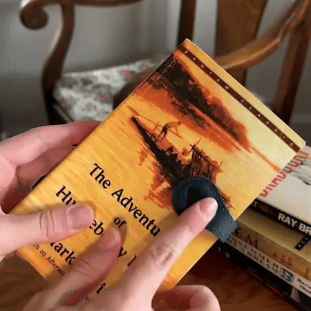 Personalized Magnetic Leather Bookmark