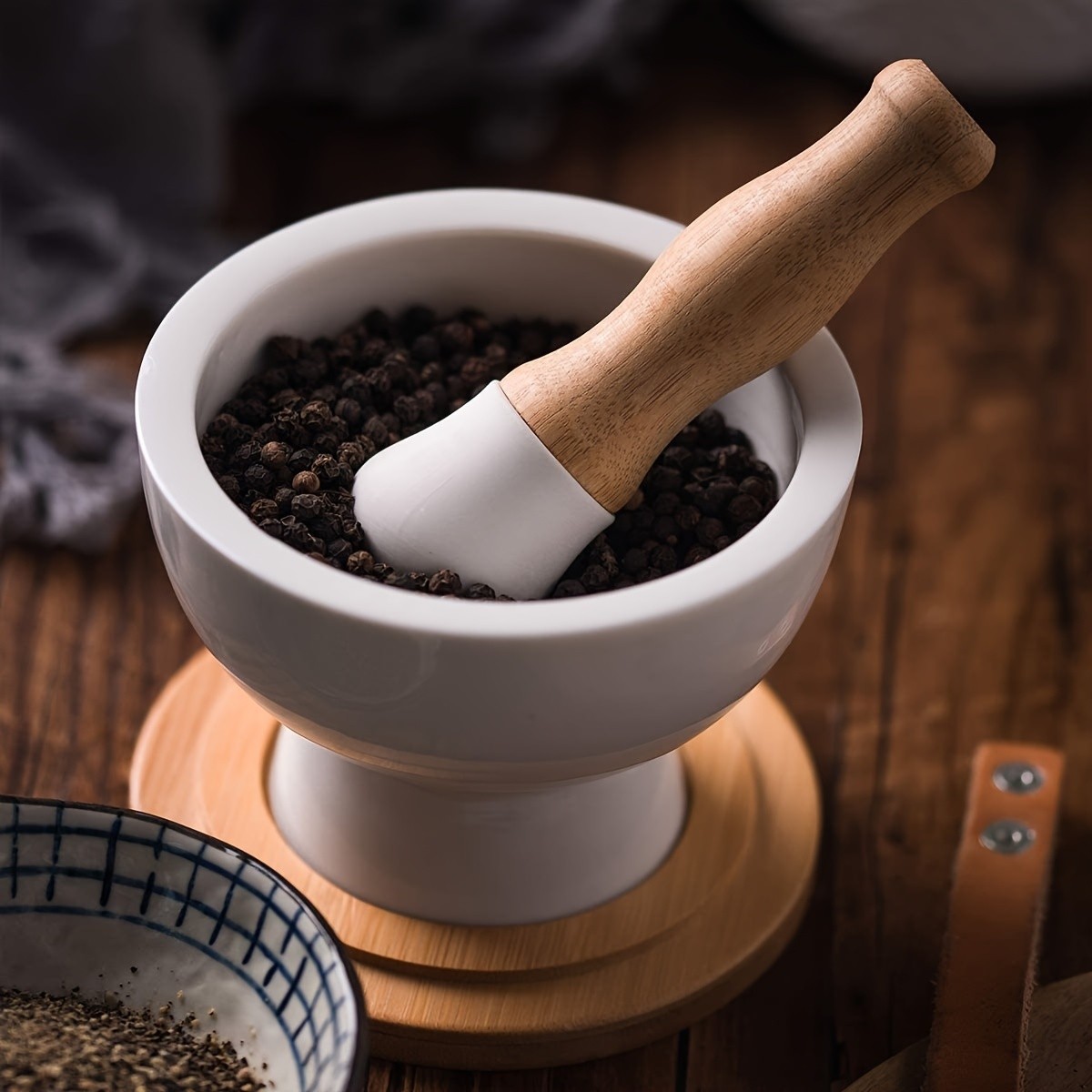 CEEFU Porcelain Mortar & Pestle with Lid Durable Non-Slip Grinder for Spices, Herbs, Pills & Pesto
