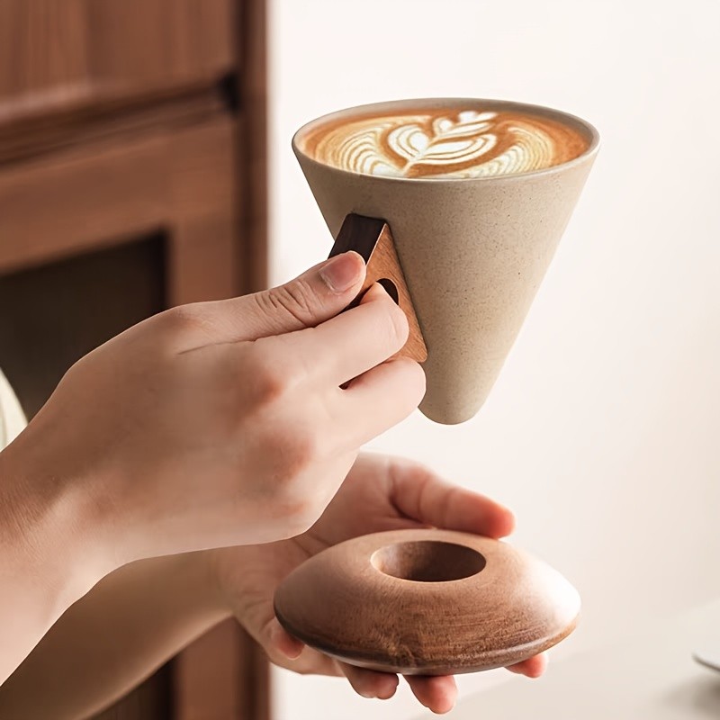 CEEFU Ceramic Coffee & Tea Mug with Wooden Saucer Elegant Smooth-Finish Cup for Latte, Cappuccino & Holiday Drinks