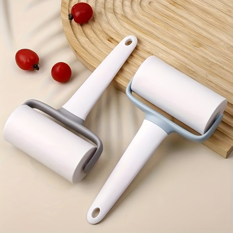 WIEZ Plastic T-Shaped Rolling Pin Easy-Grip Dough Roller for Pizza, Pies, Biscuits & Dumplings