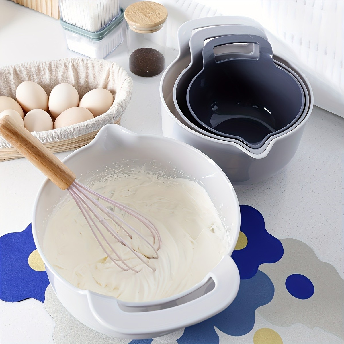 WIEZ 4-Piece Plastic Mixing Bowl Set Non-Slip Multipurpose Prep Bowls for Salads, BBQ, Fruits & Veggies