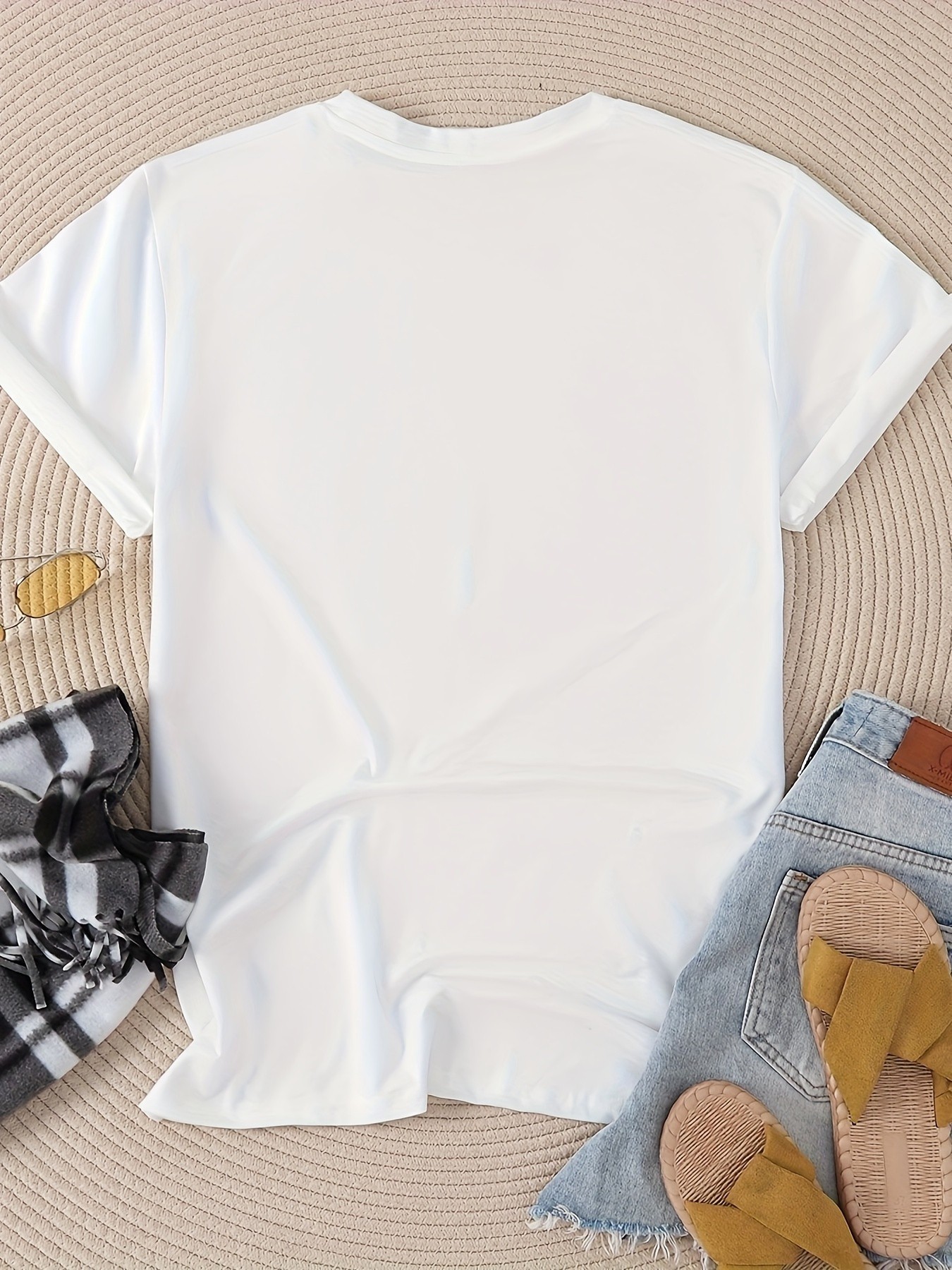 Women'S "Bonjour Paris" Graphic Tee