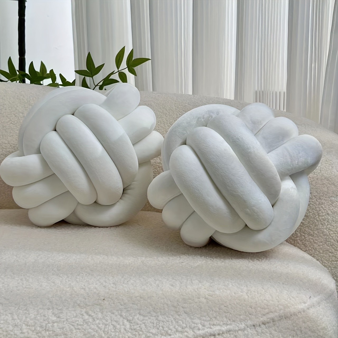YLBKIKR 2pcs Round Knotted Throw Pillows Plush Geometric Pattern Cushions for Comfortable and Stylish Home Decor