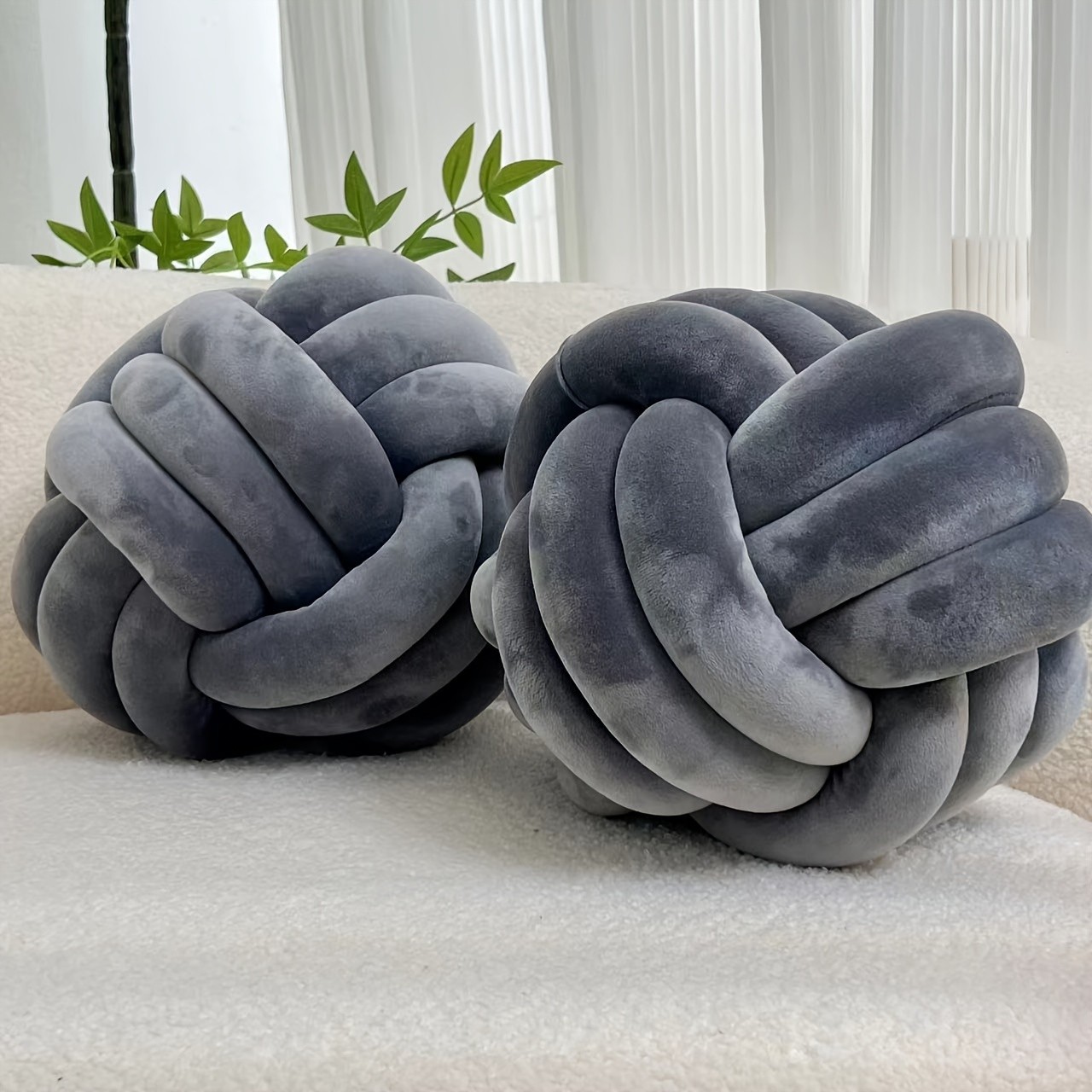 YLBKIKR 2pcs Round Knotted Throw Pillows Plush Geometric Pattern Cushions for Comfortable and Stylish Home Decor