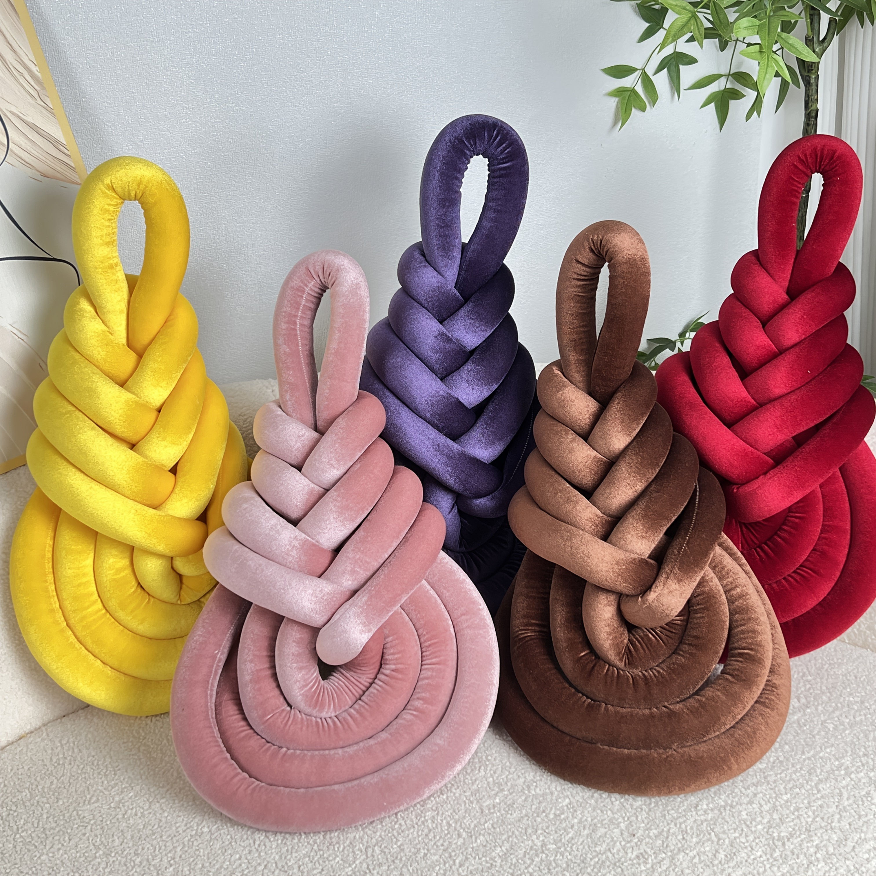 YLBKIKR Handwoven Plush Short-Hair Cushion Luxury Decorative Accent with Knot/Teardrop/Baroque Design for Sofa, Bed, and Chair