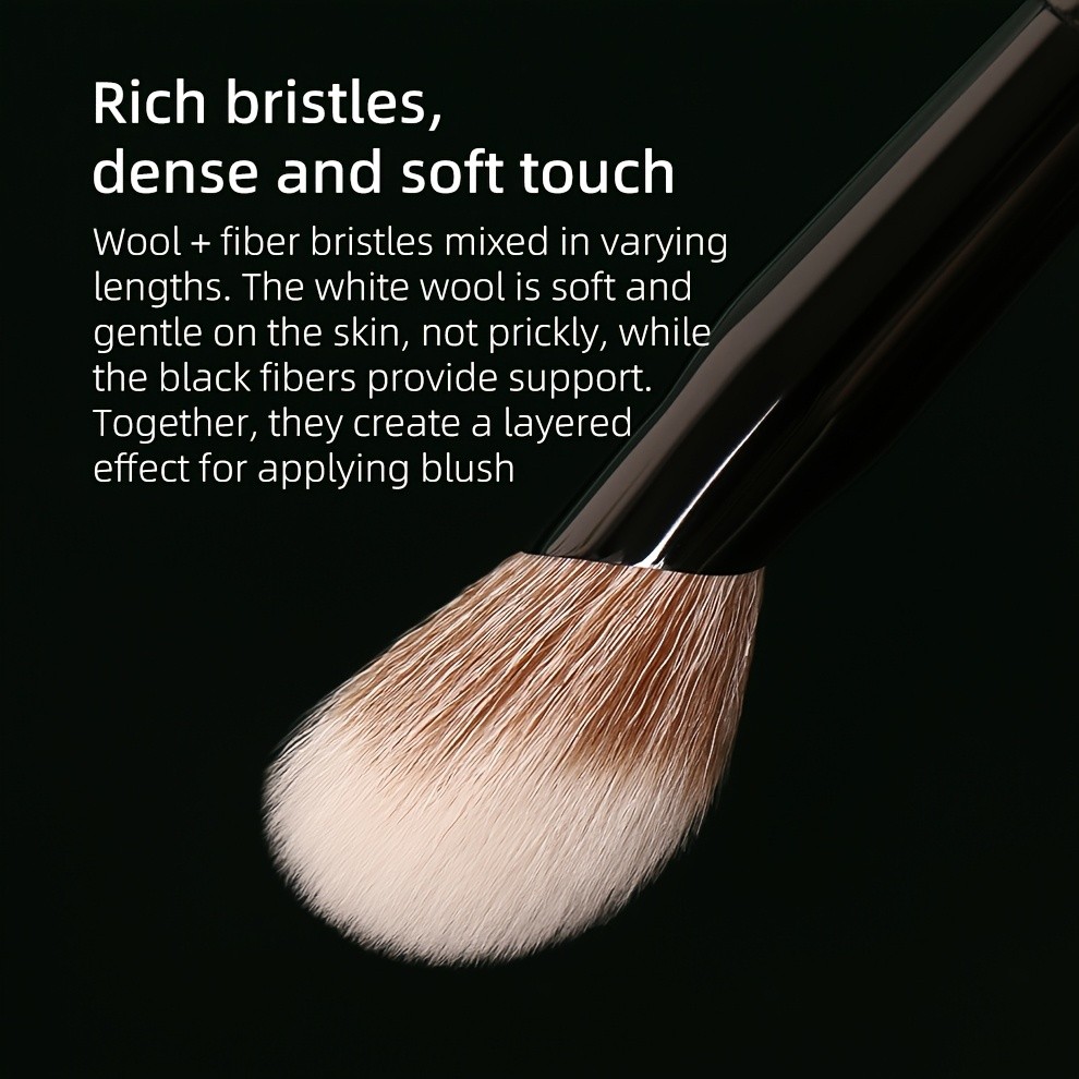 REVERSE M50 Makeup Brush
