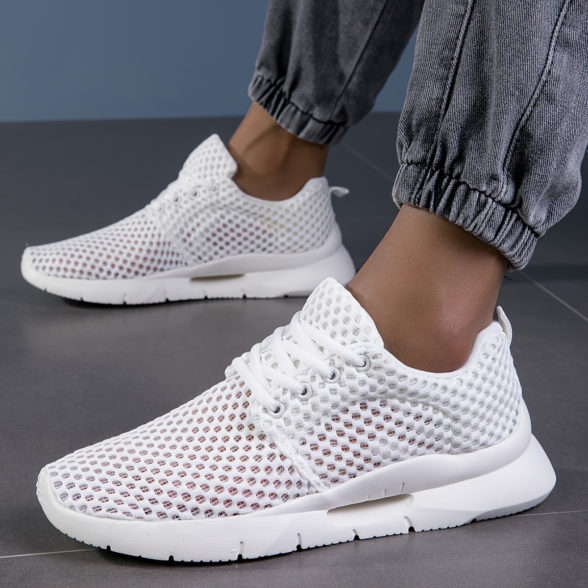 Men's Summer Mesh Breathable Casual Walking Shoes