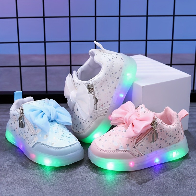 MGO Kidss Girls' Light-Up Princess Shoes with Bow & Heart Patterns