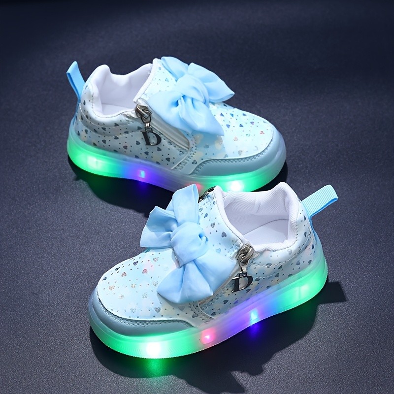 MGO Kidss Girls' Light-Up Princess Shoes with Bow & Heart Patterns