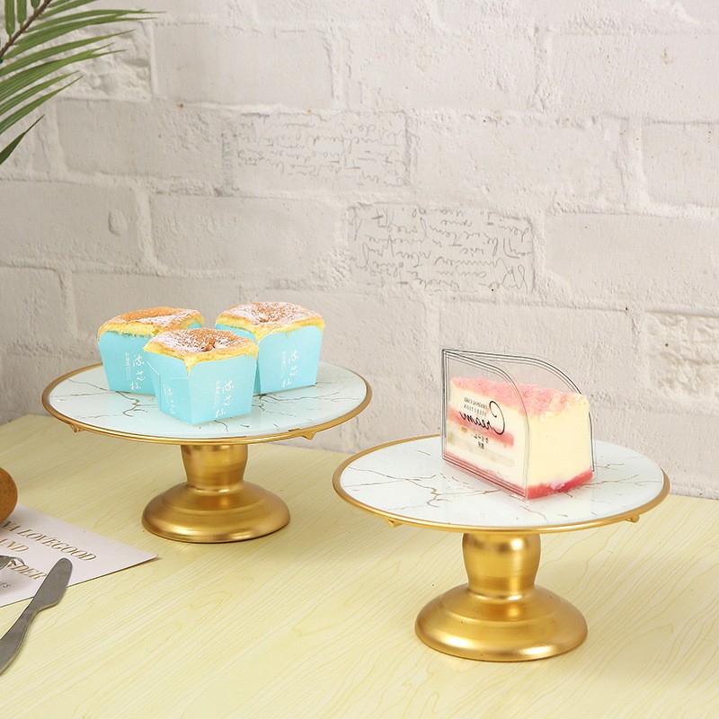 Cake Plinth