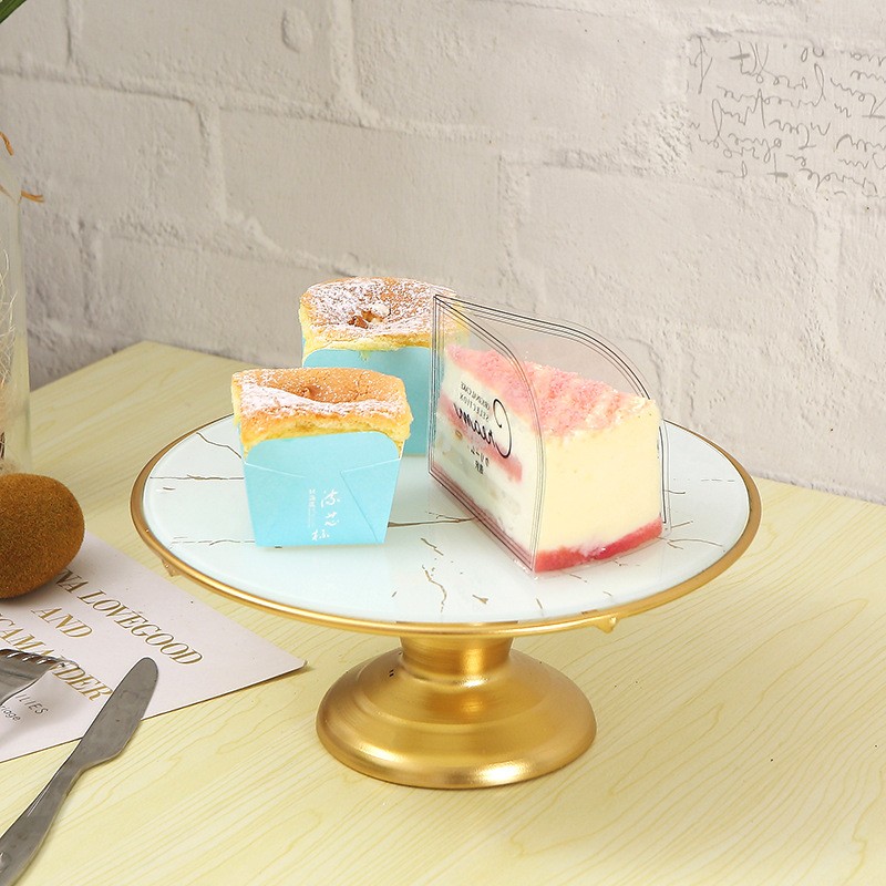 Cake Plinth