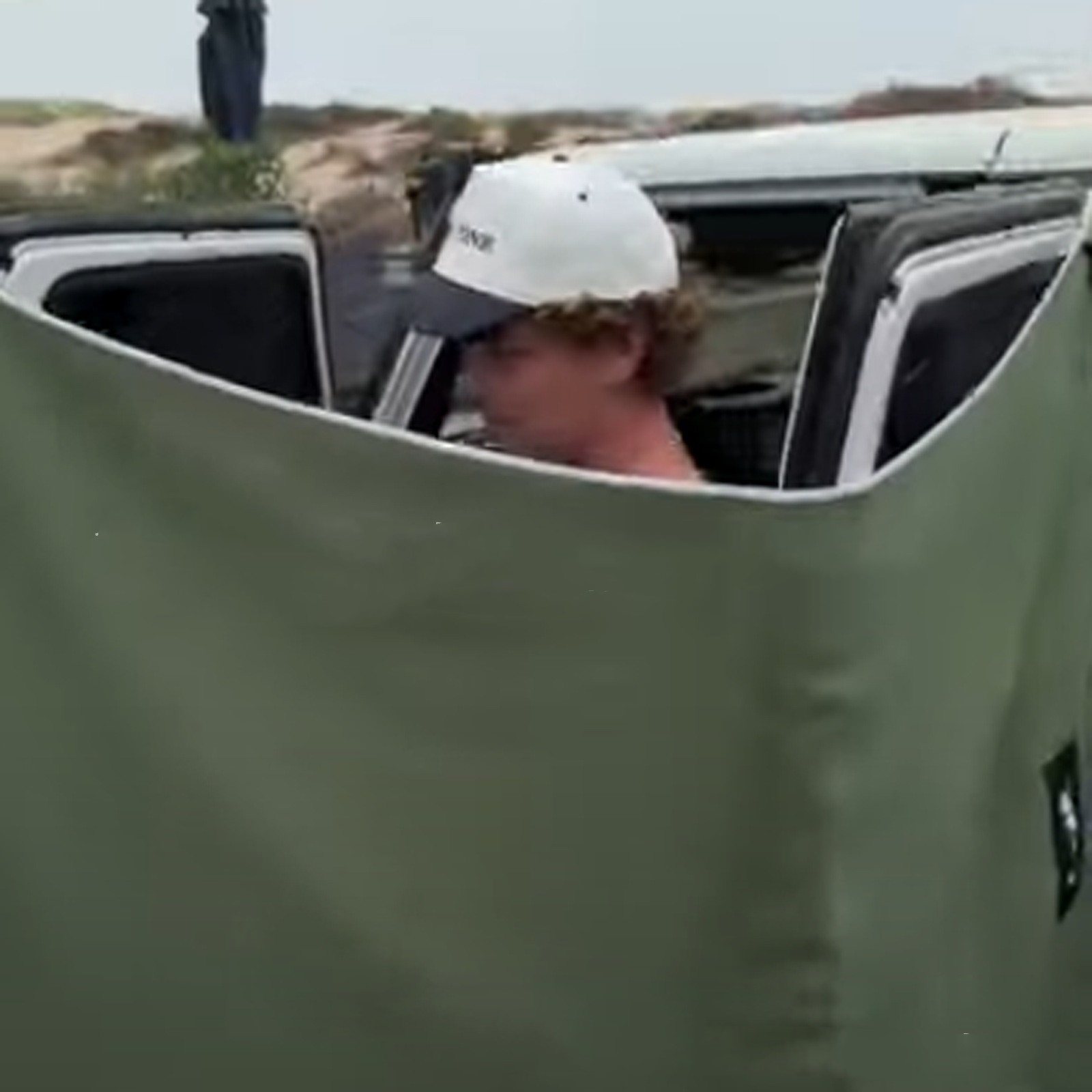 Magnetic Bath Towel