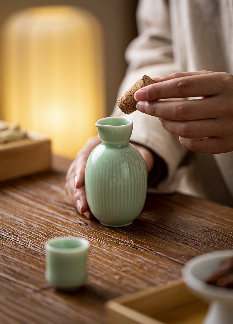 Small Wine Pot
