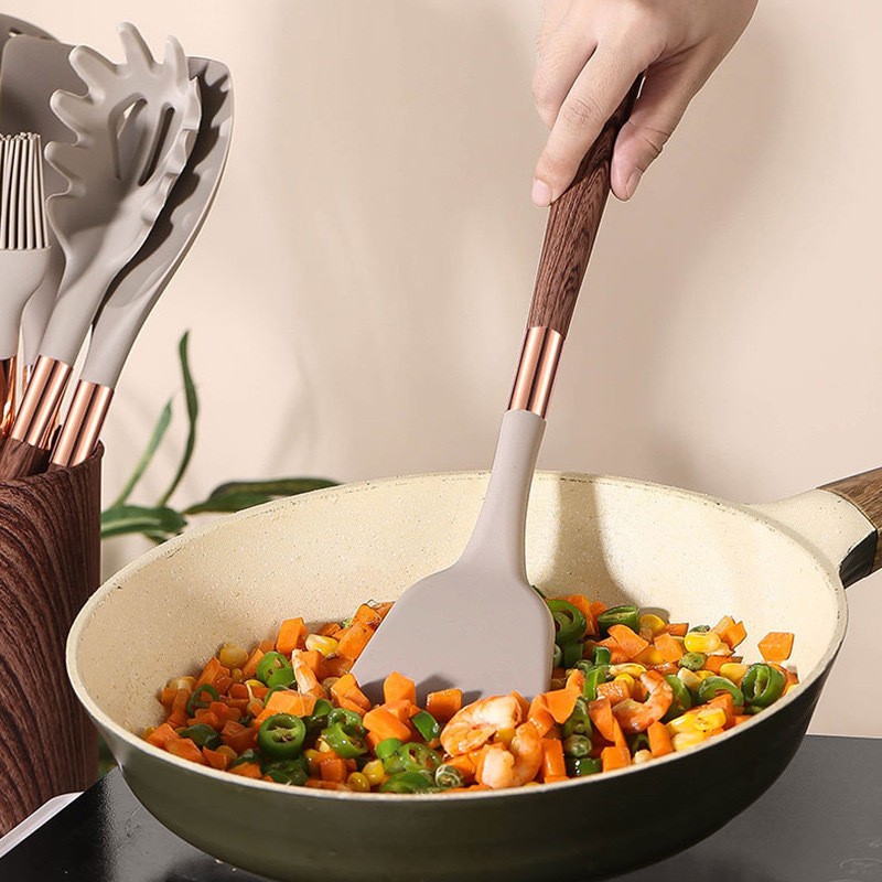 11 Set Kitchenware