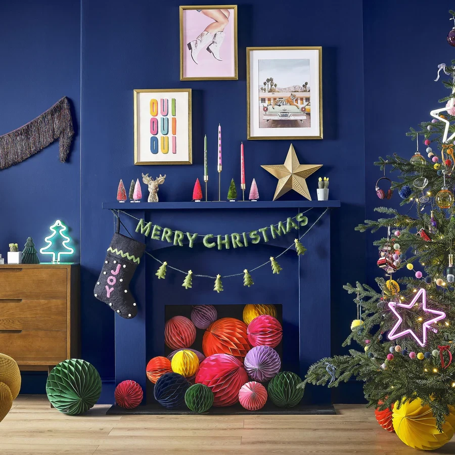 Garland Decoration - Merry & Bright Gold Tinsel