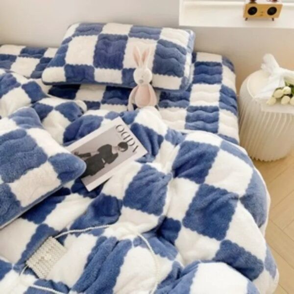 Milk Velvet Checkered Bedding Mattress Cover