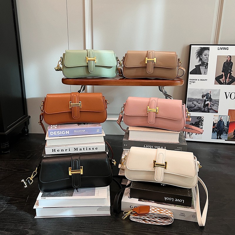 RetroChic Elegance Women's Crossbody Bag