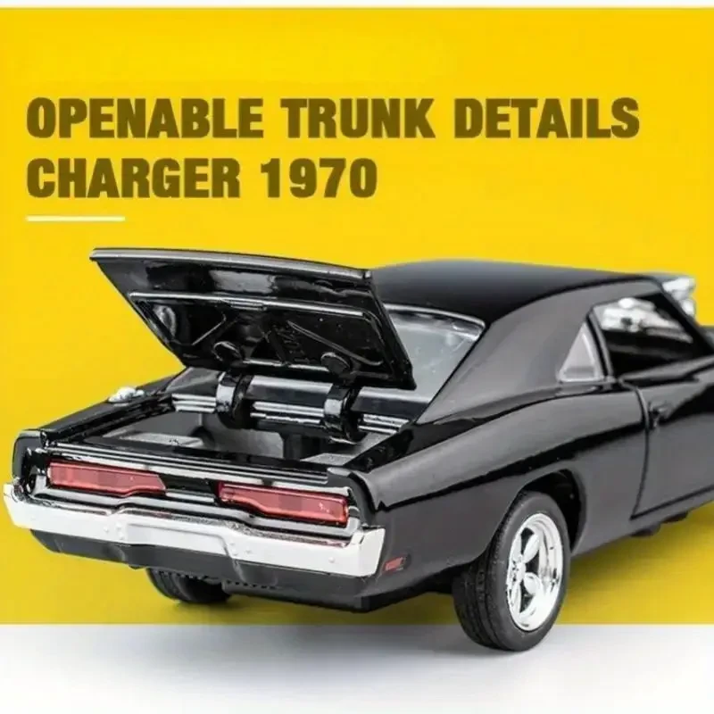 1:32 Scale Classic Alloy Die-Cast Model Car with Opening Doors, Sound & Light Effects