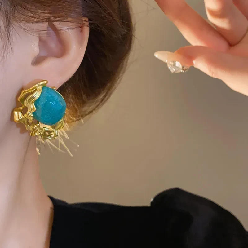 Silver Needle Vintage Emerald Earrings