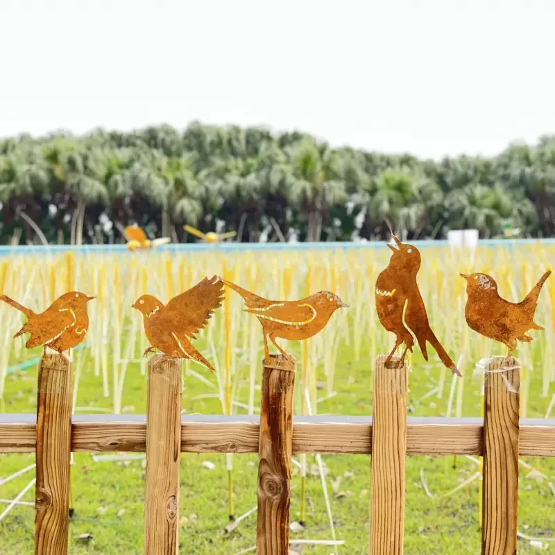 5pcs Rusty Metal Birds Set Outdoor Garden & Yard Decor