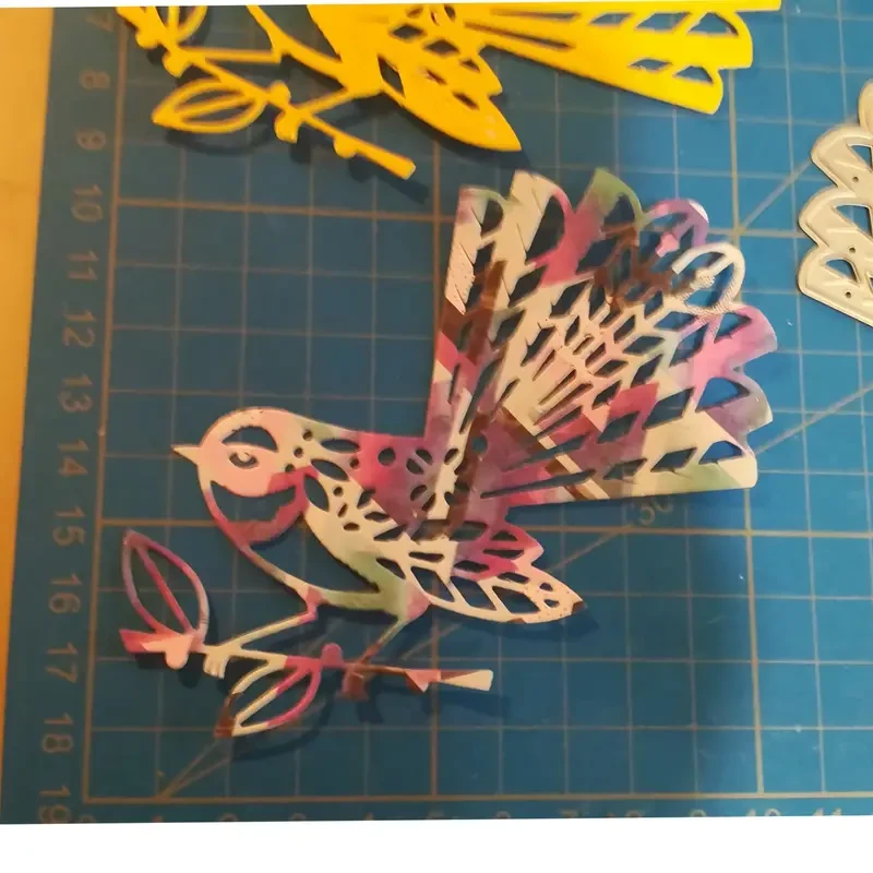 Silvery Carbon Steel Bird & Floral Cutting Dies  10.16x9.4cm Embossing Stencil Set