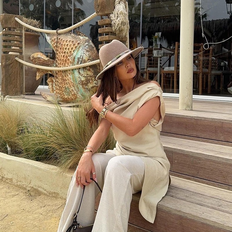 Long Sleeveless Pullover Top For Women