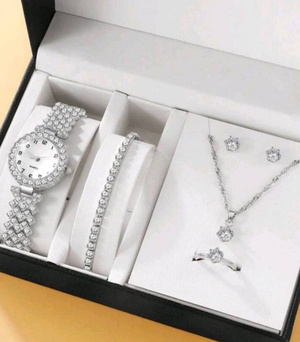 Glamour Radiance Luxury Quartz Watch Set