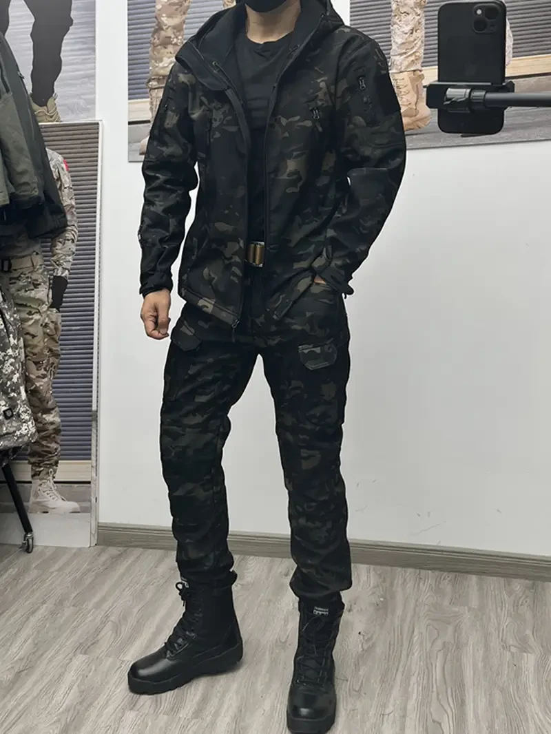 Mens Camo Outdoor Outfit Set  Water-Resistant Jacket & Pants