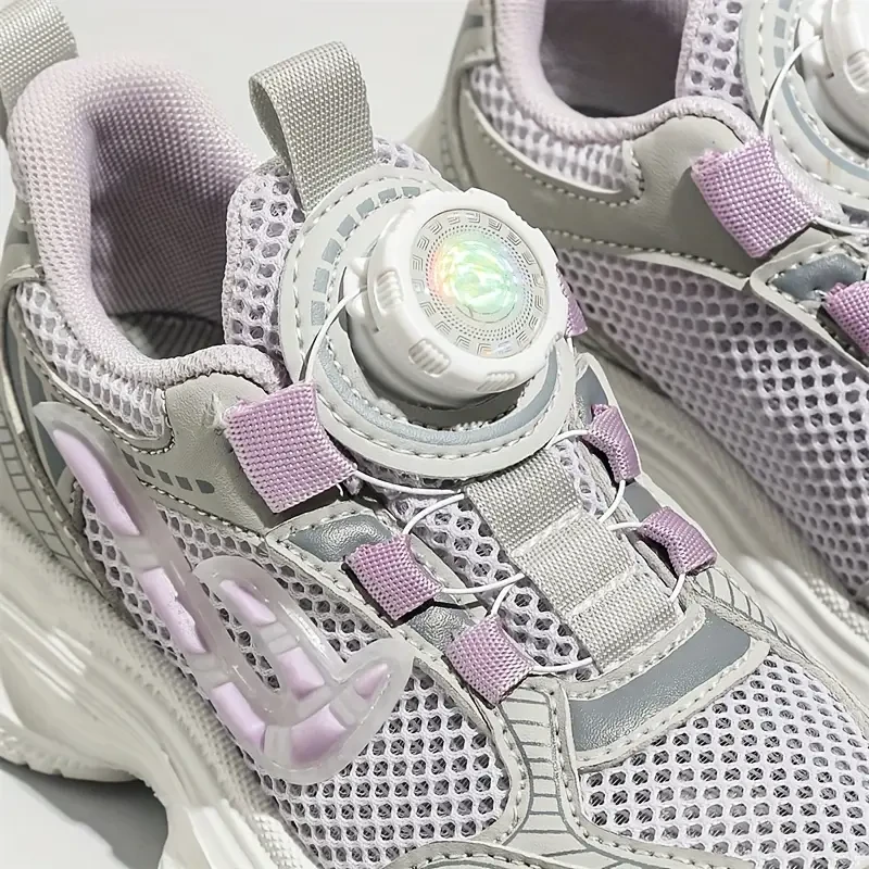 Trendy Cool Low Top Mesh Basketball Shoes