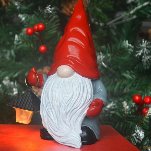 Garden Resin Statue Of Christmas Solar Lantern