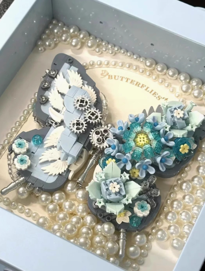 Ice Blue Butterfly Building Block Bouquet Assembled Toy