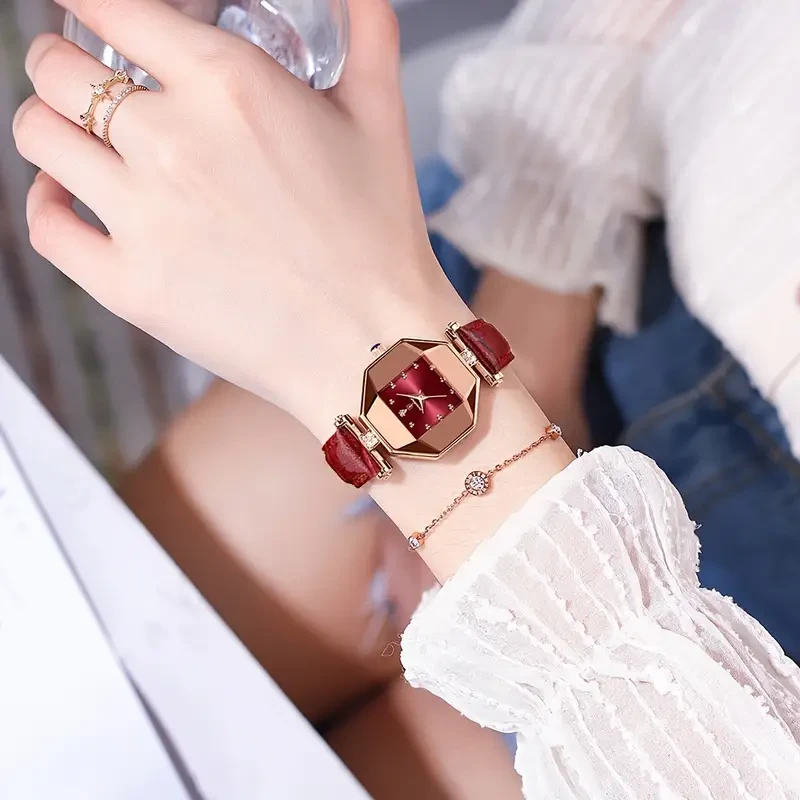 POEDAGAR Women's Luxury Polygon Quartz Watch