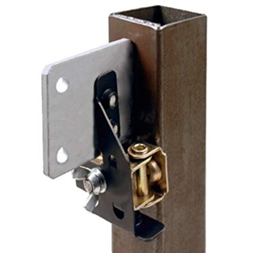 V-shaped magnetic adjustable welding fixture