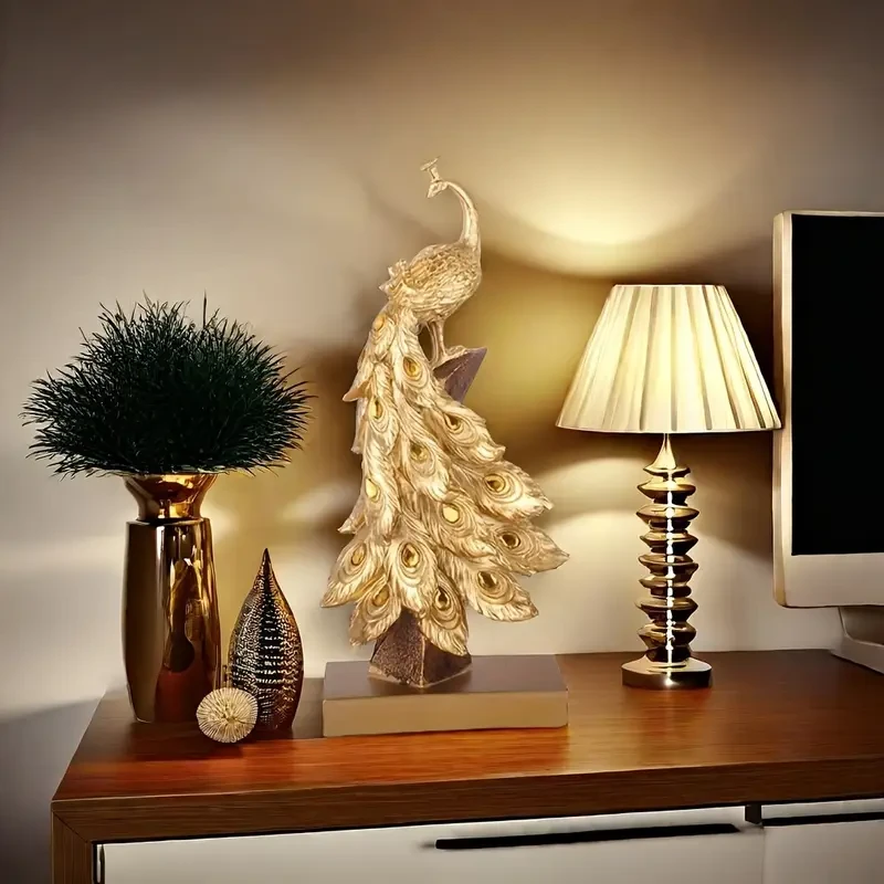 1pc Luxury Fashionable Resin Golden Peacock Figurine
