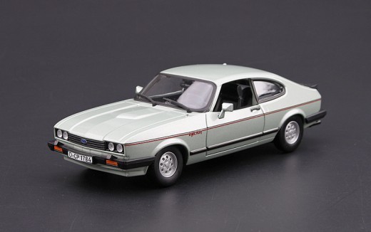 Alloy Car Model 1982 Ford Capri Classic Car Simulation Car Model Toy Ornaments